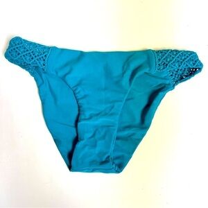 TORI PRAVER High waisted teal crochet cheeky bikini swim bottom women’s S